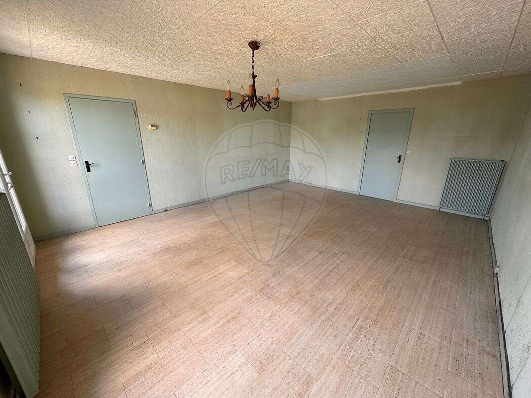 Maison à SANCERGUES