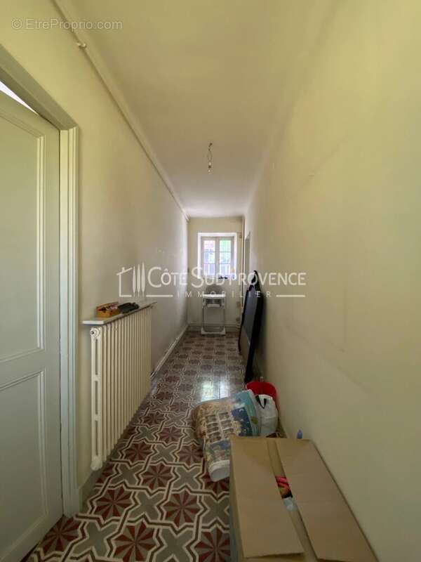 Maison à PERNES-LES-FONTAINES