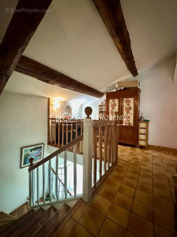 Maison à PERNES-LES-FONTAINES