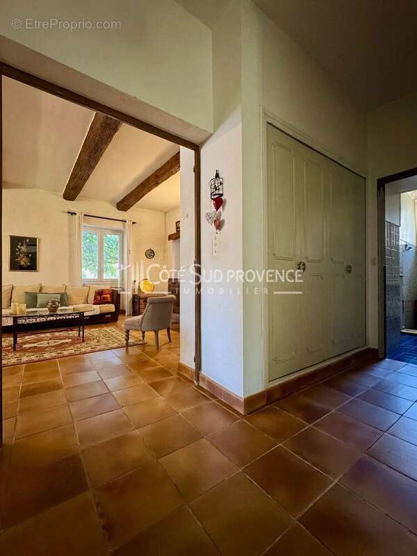 Maison à PERNES-LES-FONTAINES