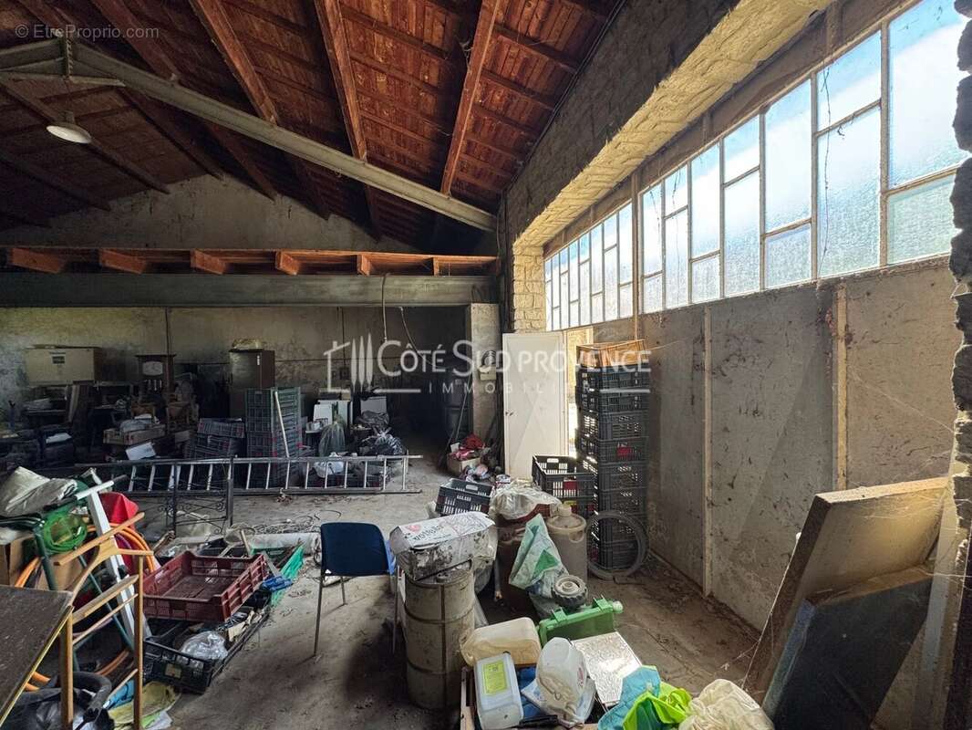 Maison à PERNES-LES-FONTAINES