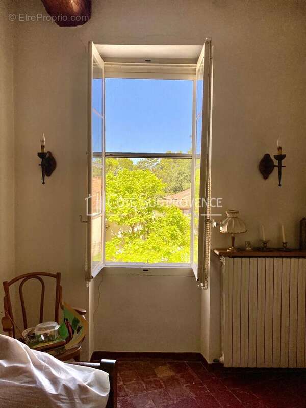 Maison à PERNES-LES-FONTAINES