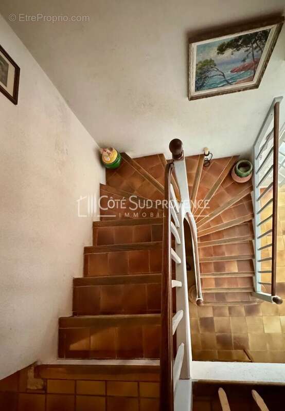 Maison à PERNES-LES-FONTAINES