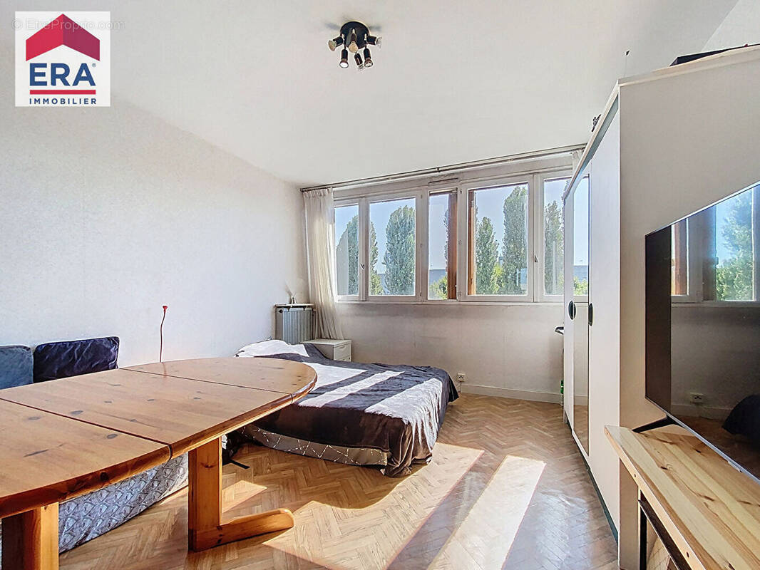 Appartement à IVRY-SUR-SEINE