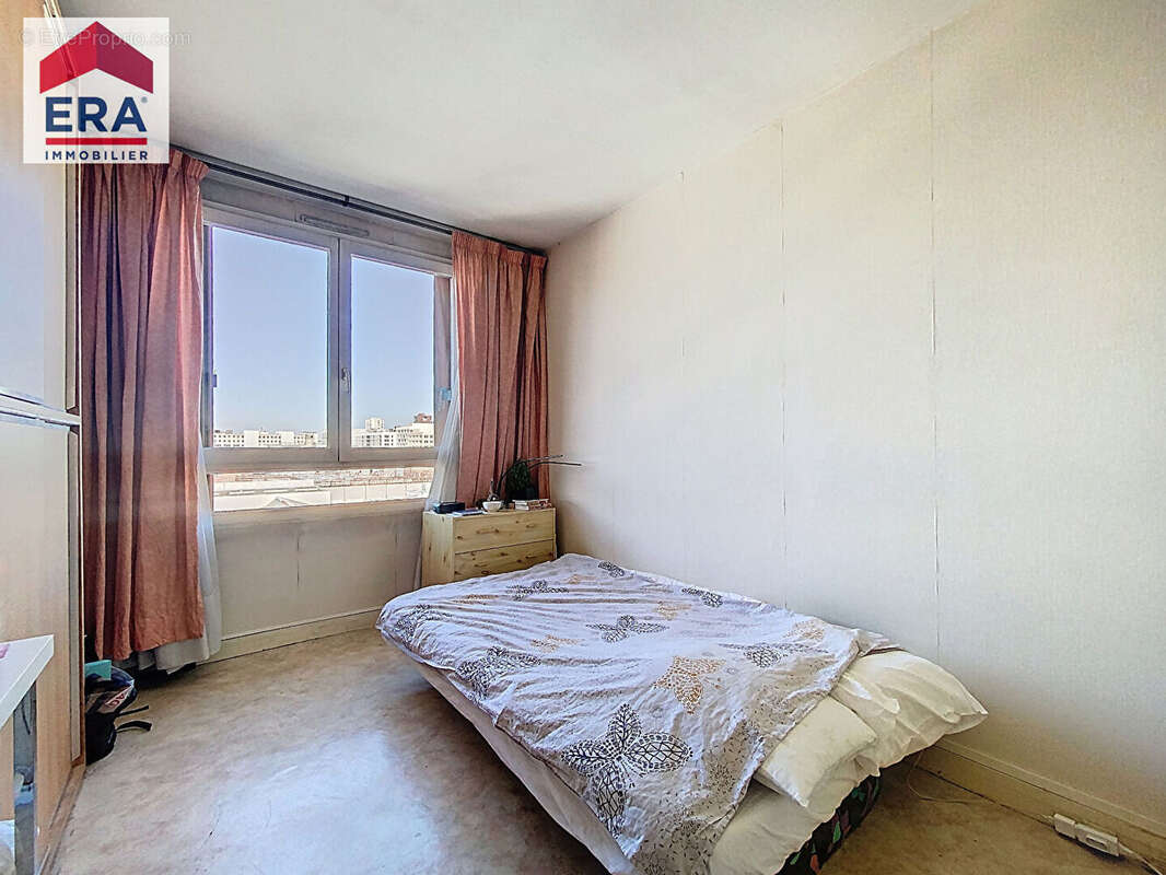 Appartement à IVRY-SUR-SEINE