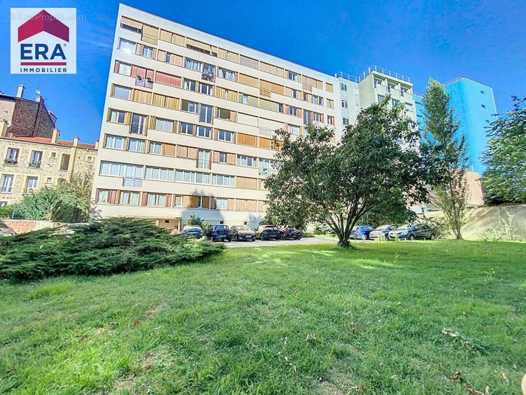 Appartement à IVRY-SUR-SEINE