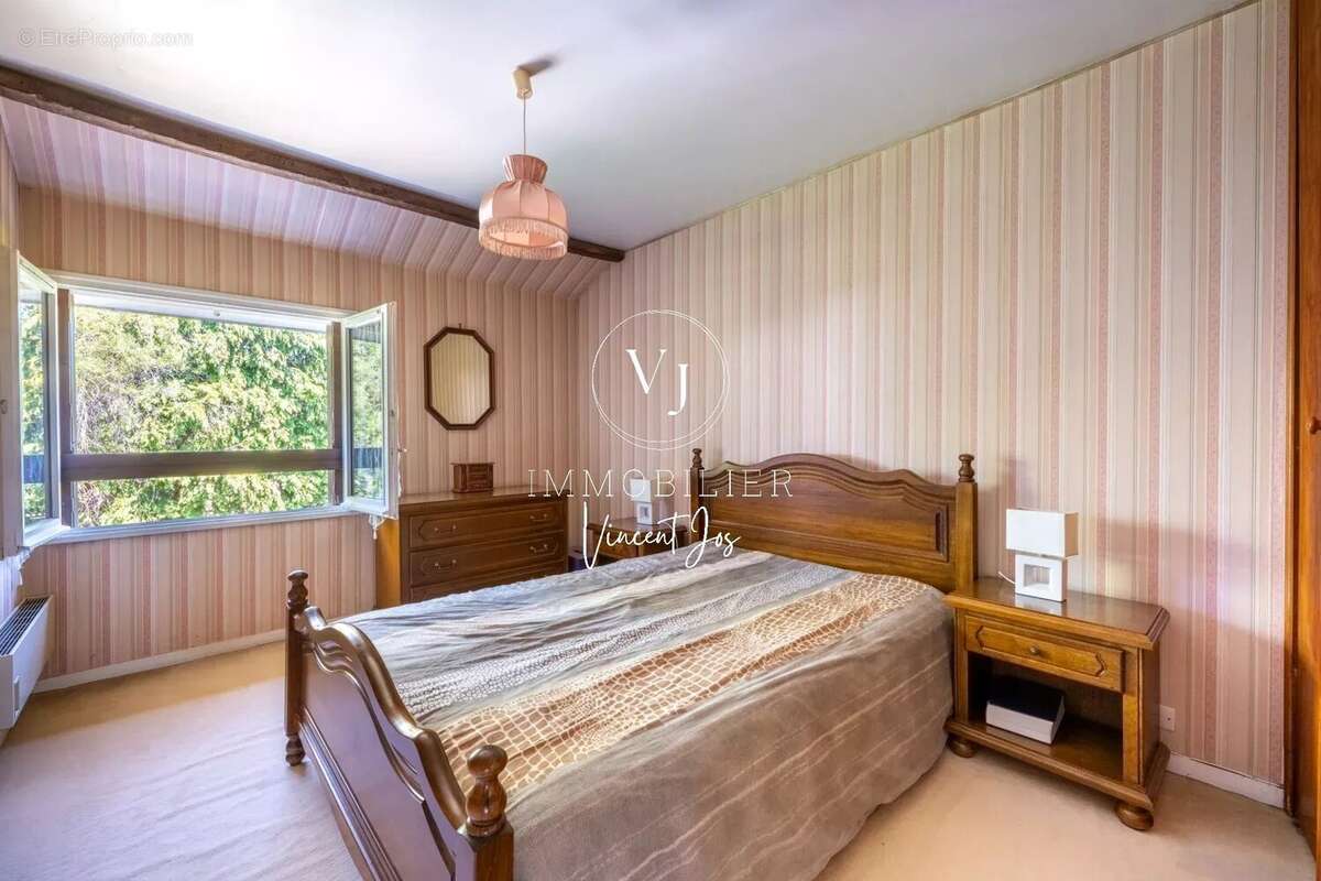 Maison à LES MUREAUX