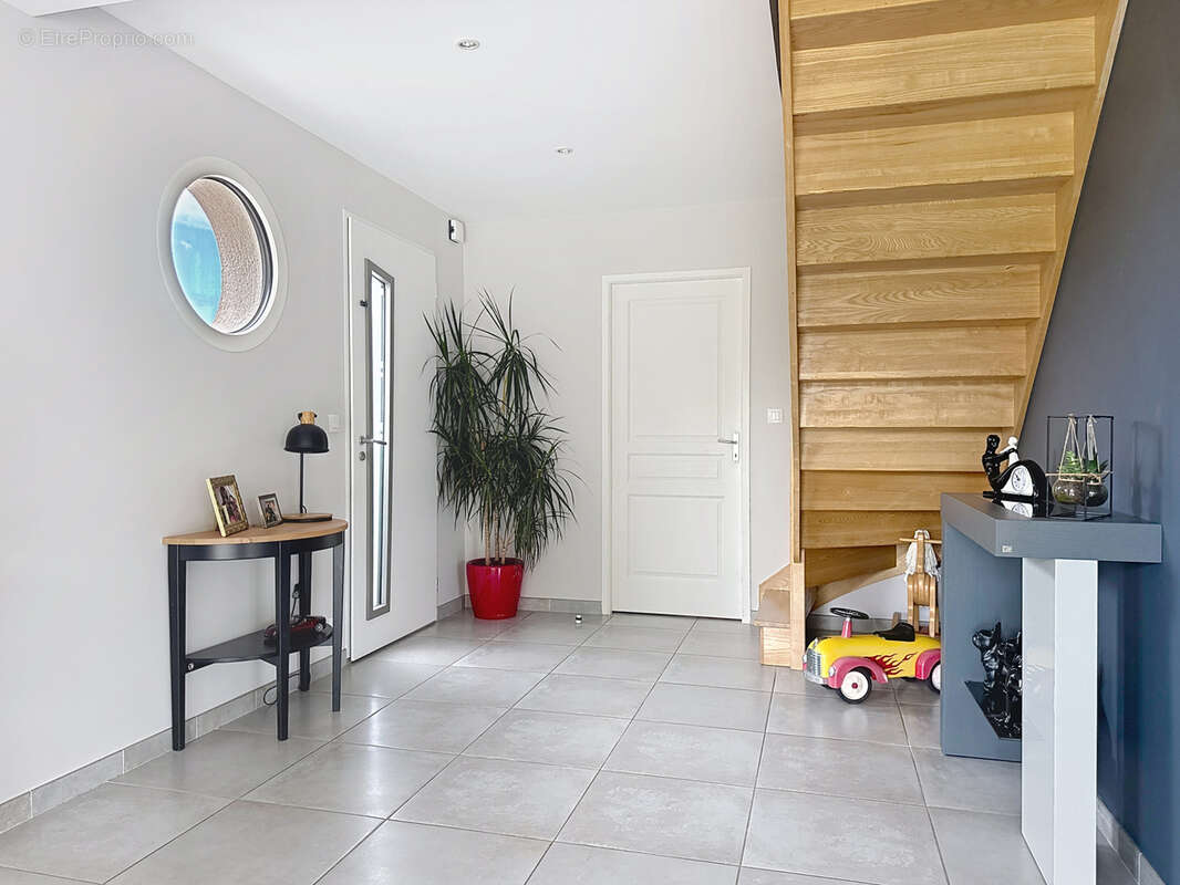 Maison à LA BARRE-DE-SEMILLY