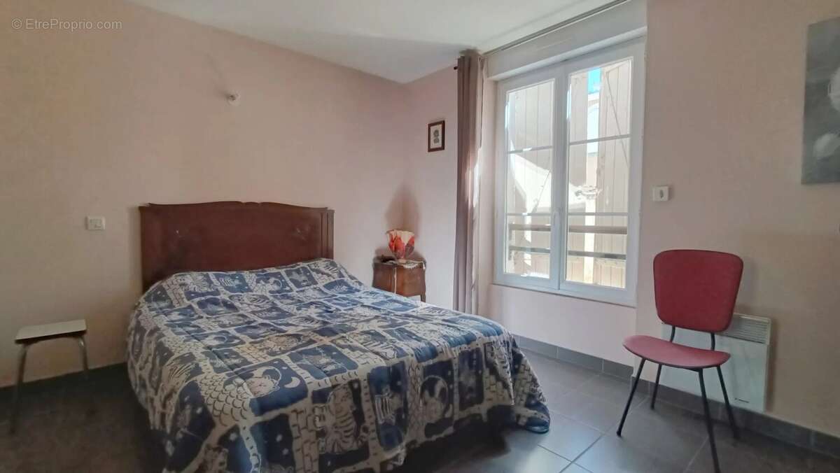 Maison à NEUVILLE-DE-POITOU