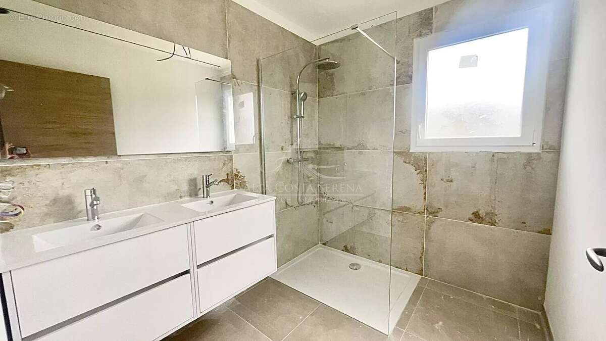 Maison à PRUNELLI-DI-FIUMORBO