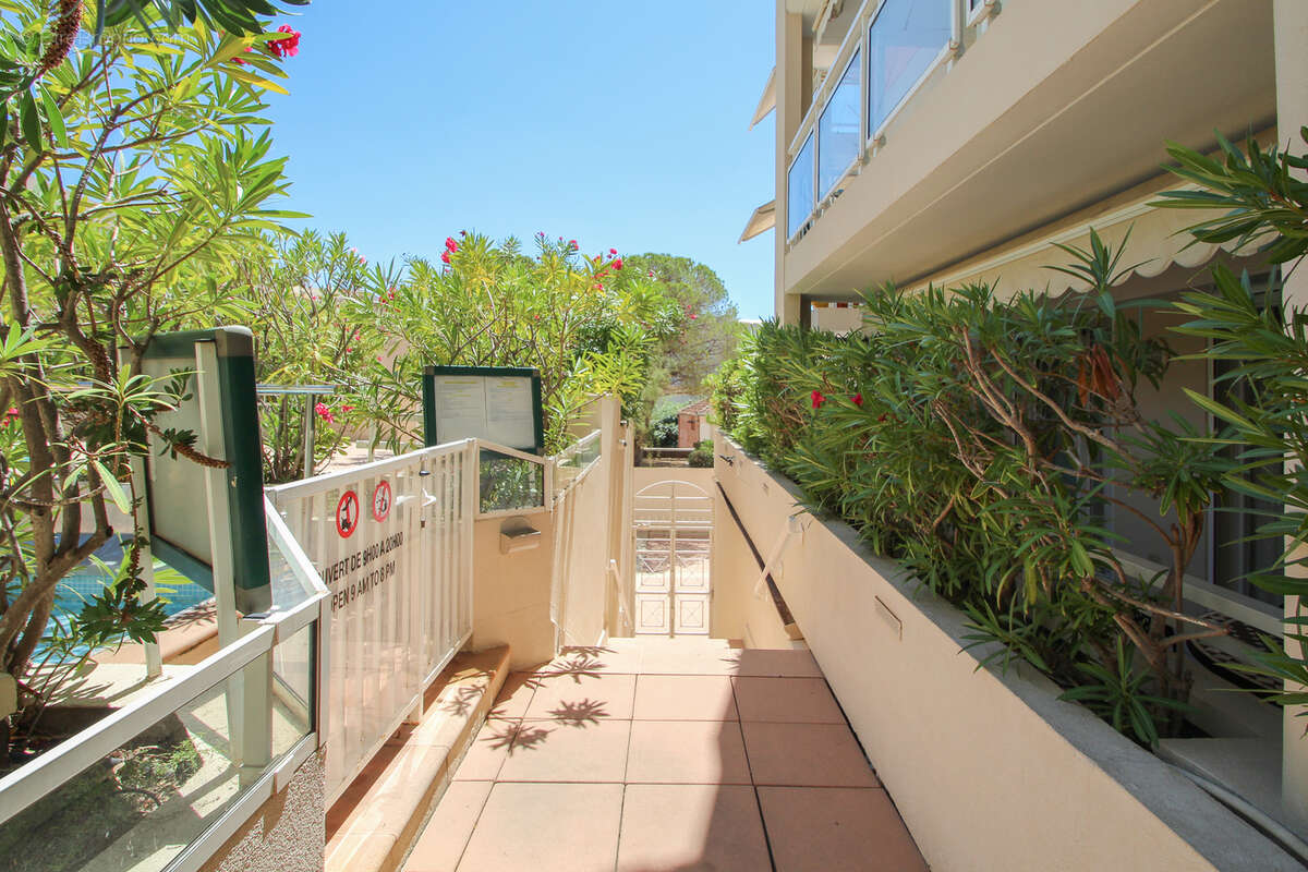 Appartement à VALLAURIS