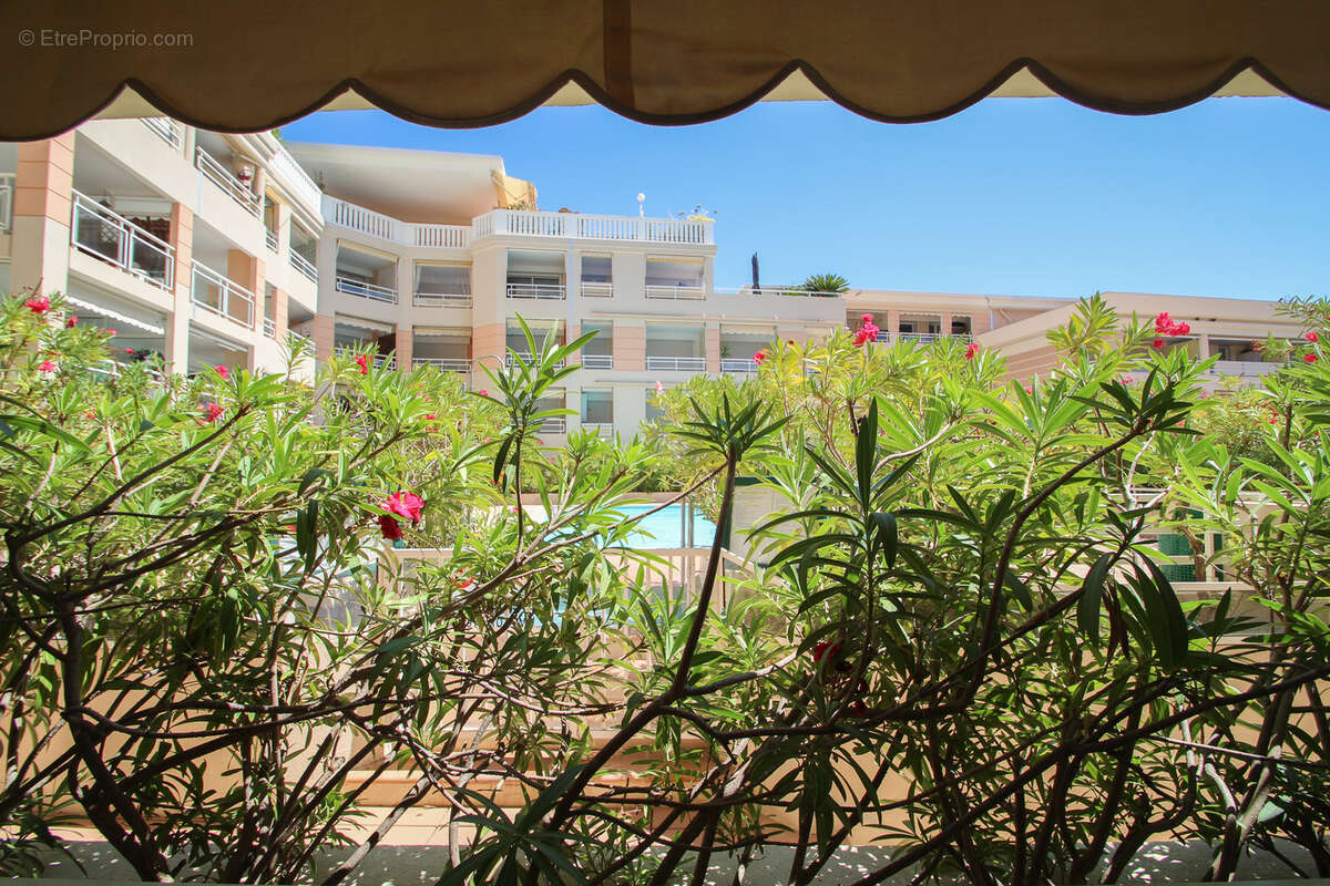 Appartement à VALLAURIS