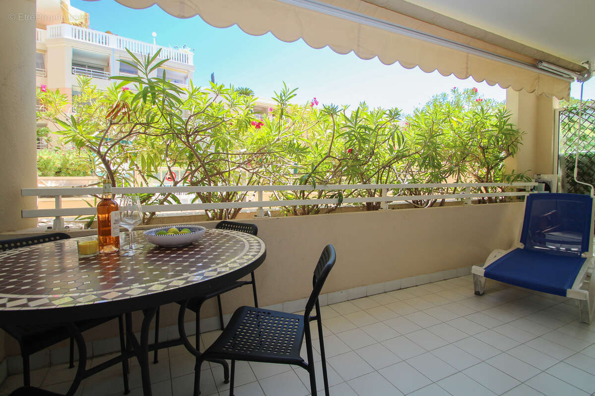 Appartement à VALLAURIS