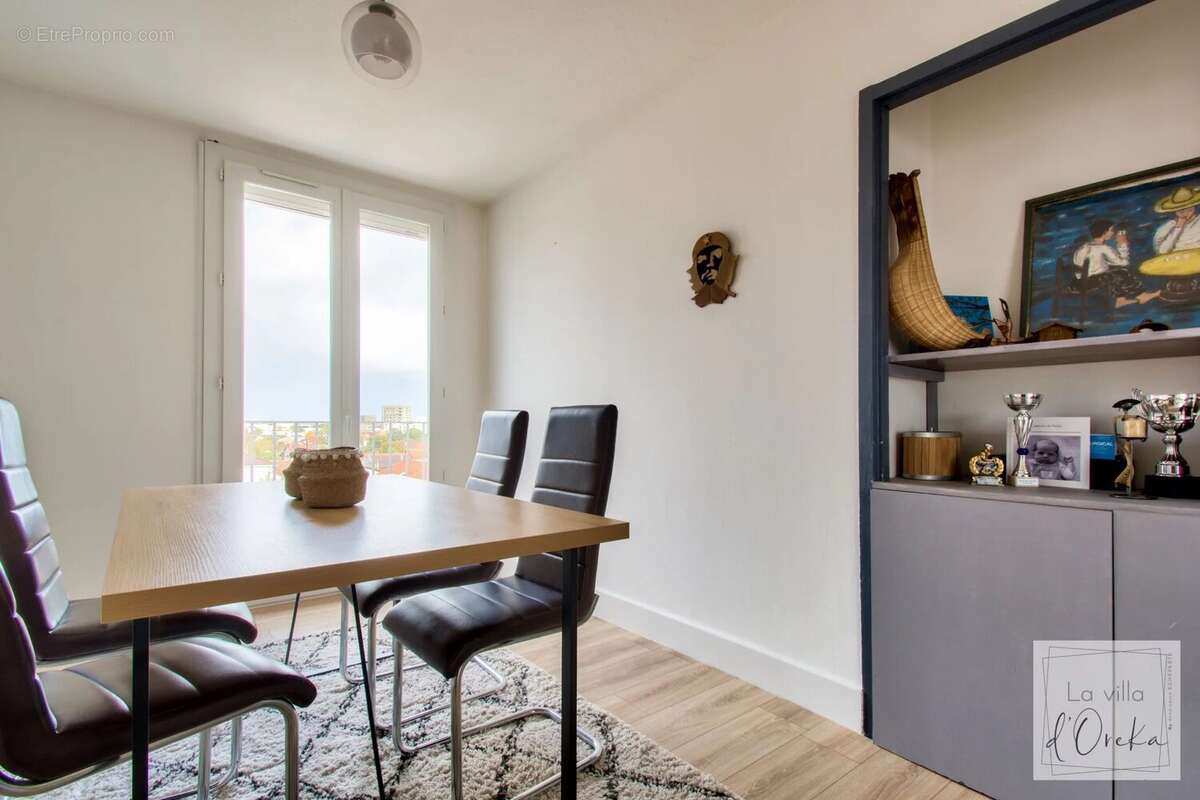 Appartement à VILLENAVE-D&#039;ORNON