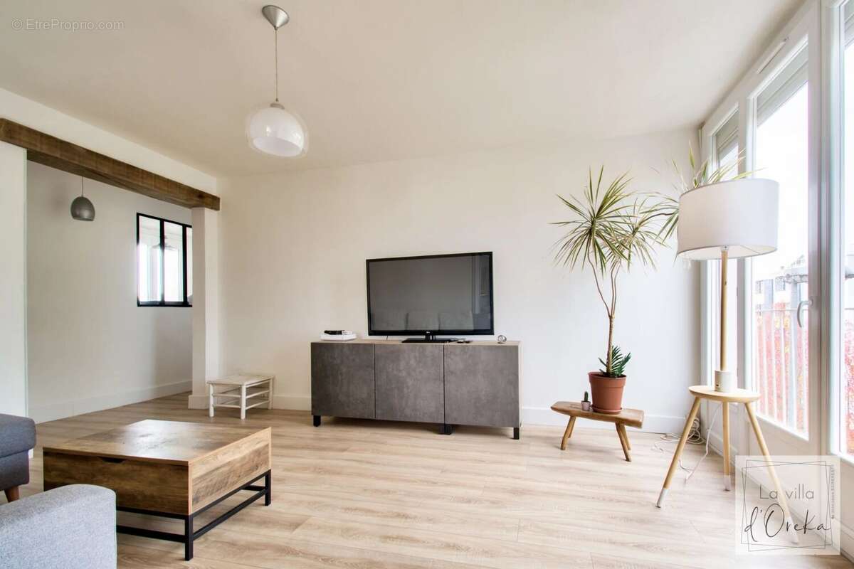 Appartement à VILLENAVE-D&#039;ORNON