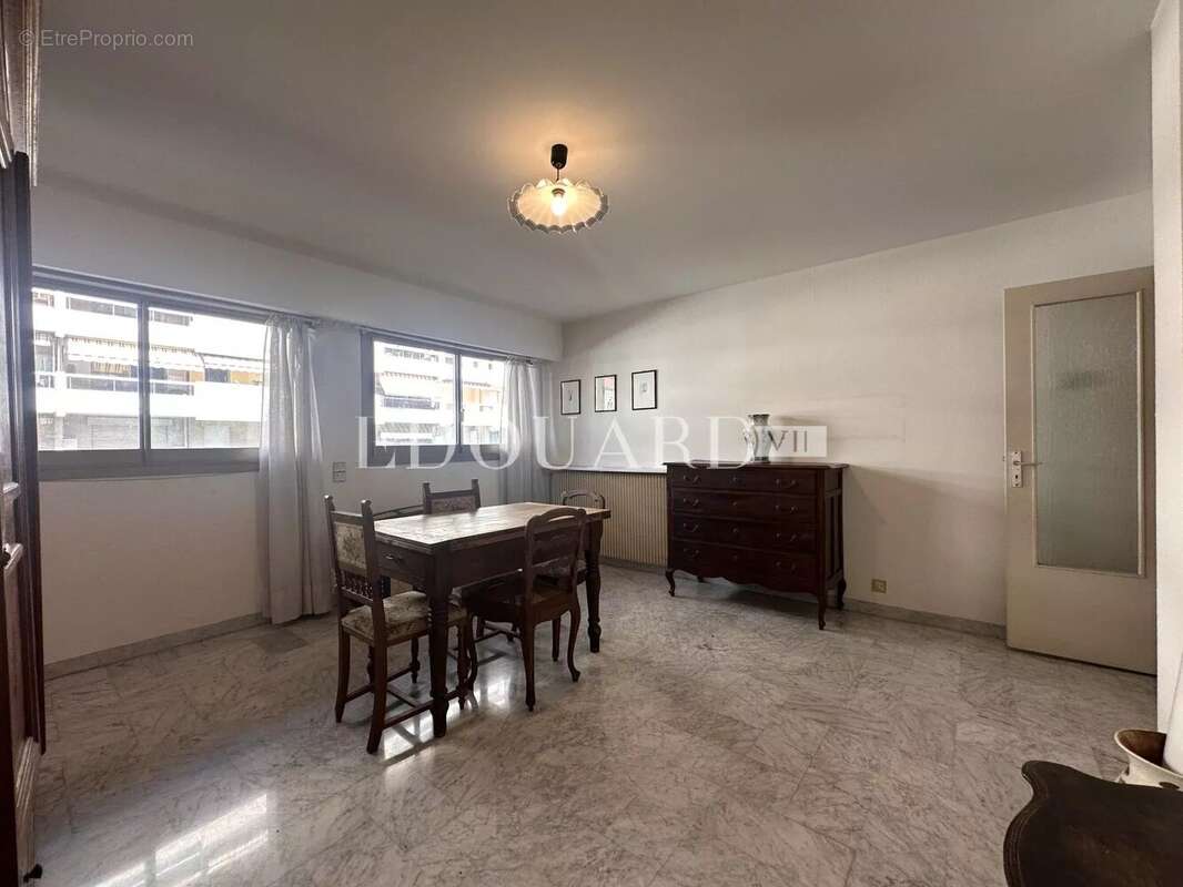 Appartement à MENTON