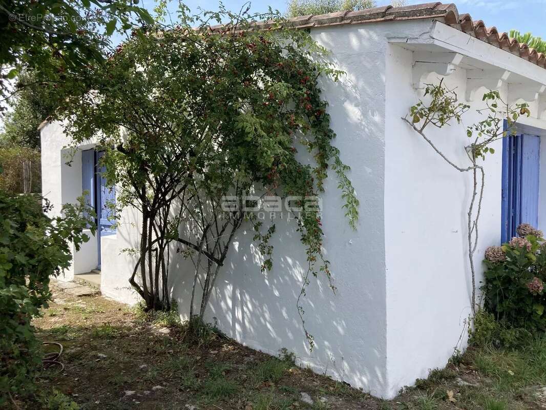 Maison à LES PORTES-EN-RE