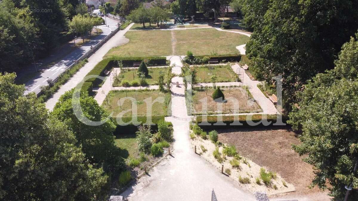 Appartement à NOISY-LE-ROI