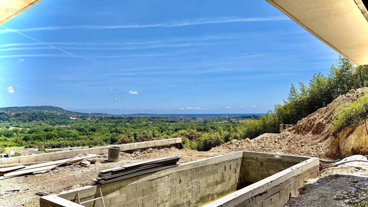 Maison à MANDELIEU-LA-NAPOULE