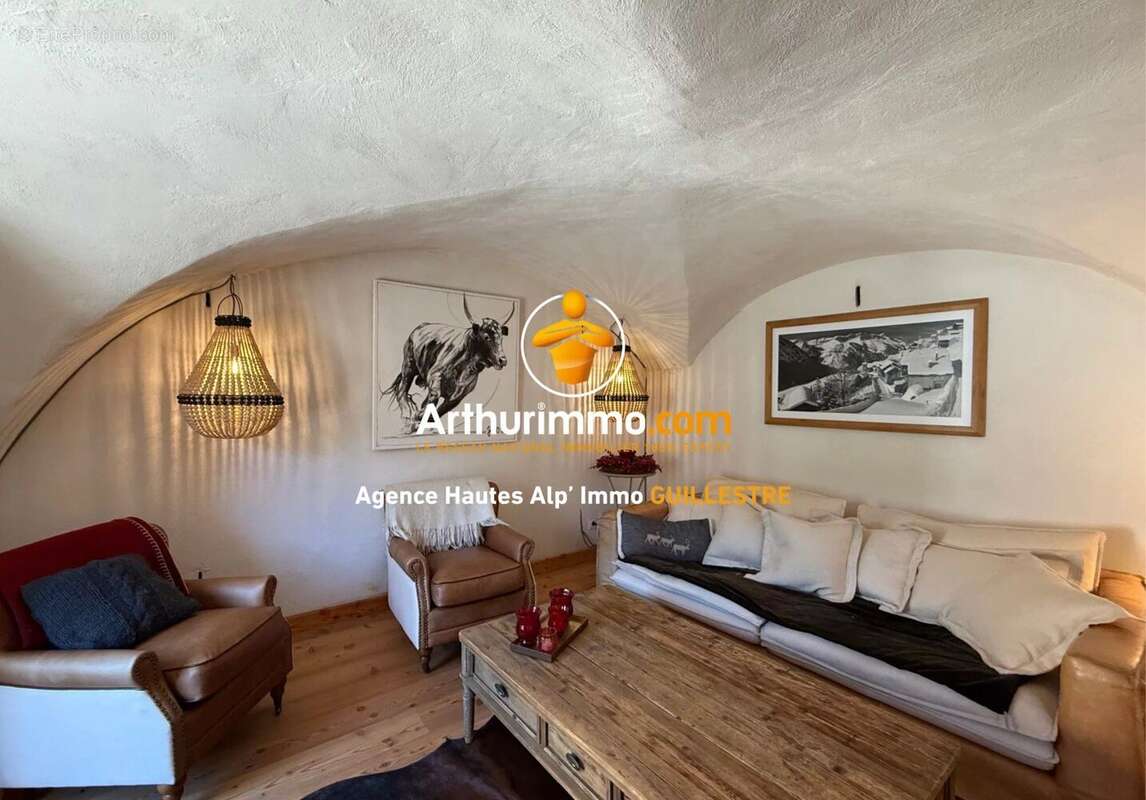 Maison à SAINT-VERAN