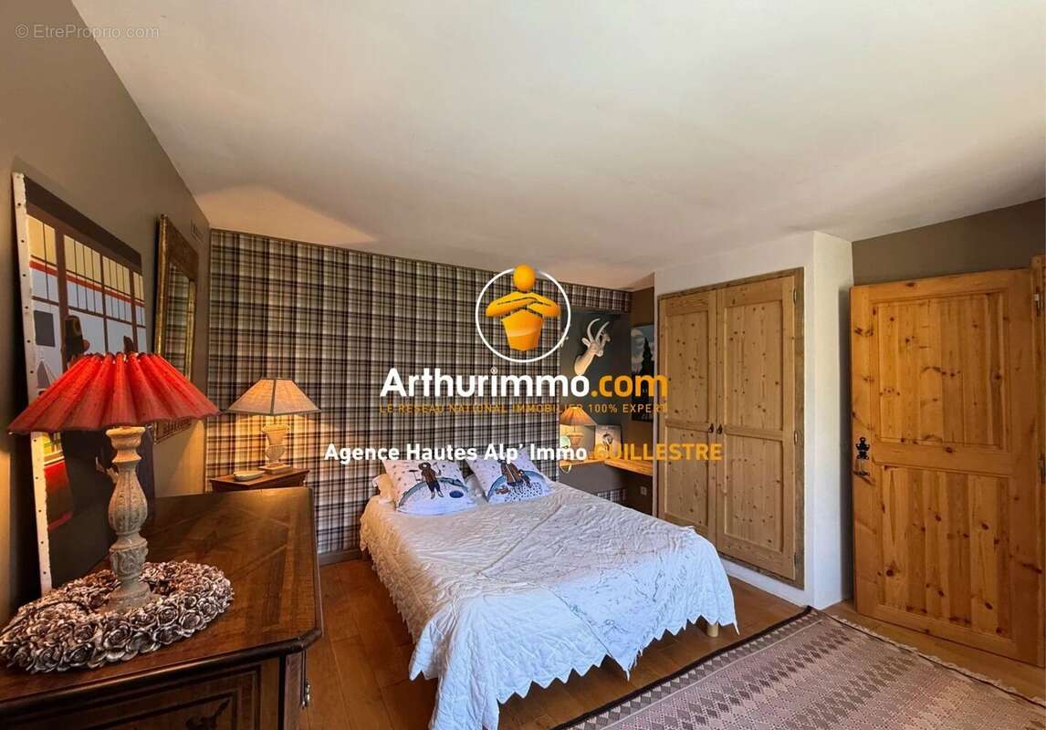 Maison à SAINT-VERAN