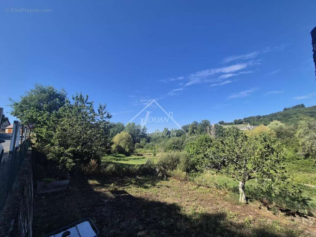 Maison à ECHASSIERES