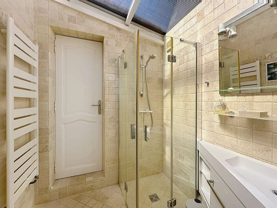 Maison à MOUANS-SARTOUX