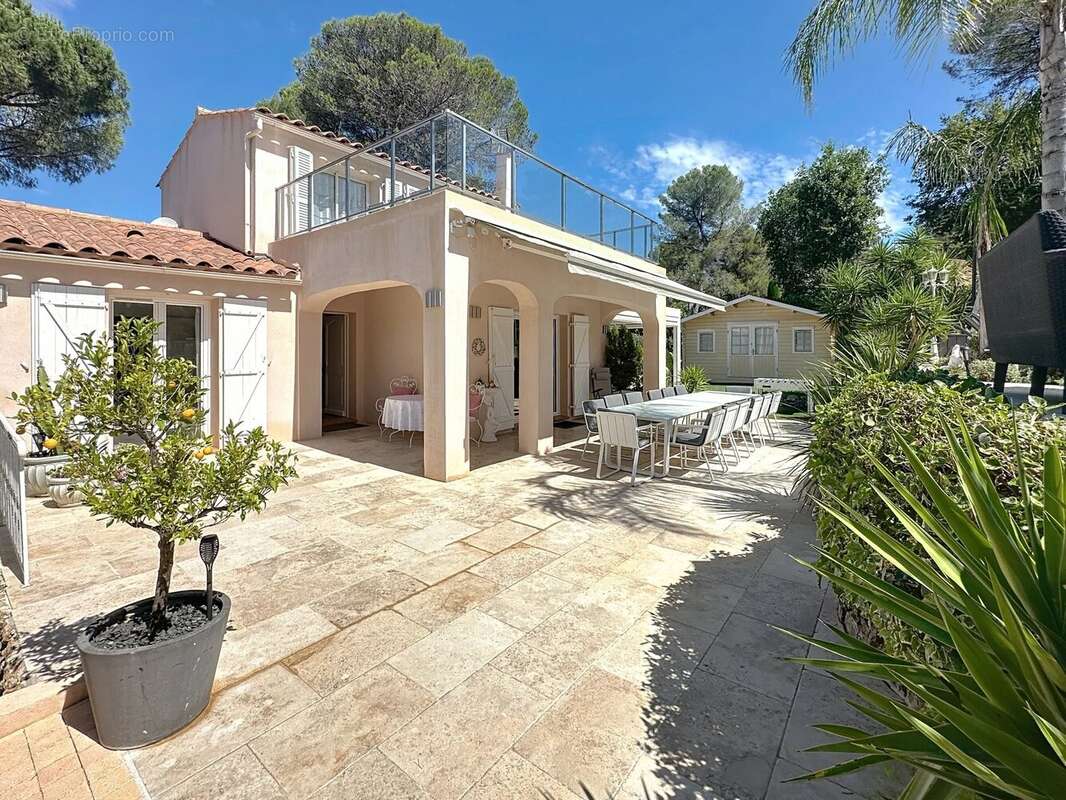 Maison à MOUANS-SARTOUX