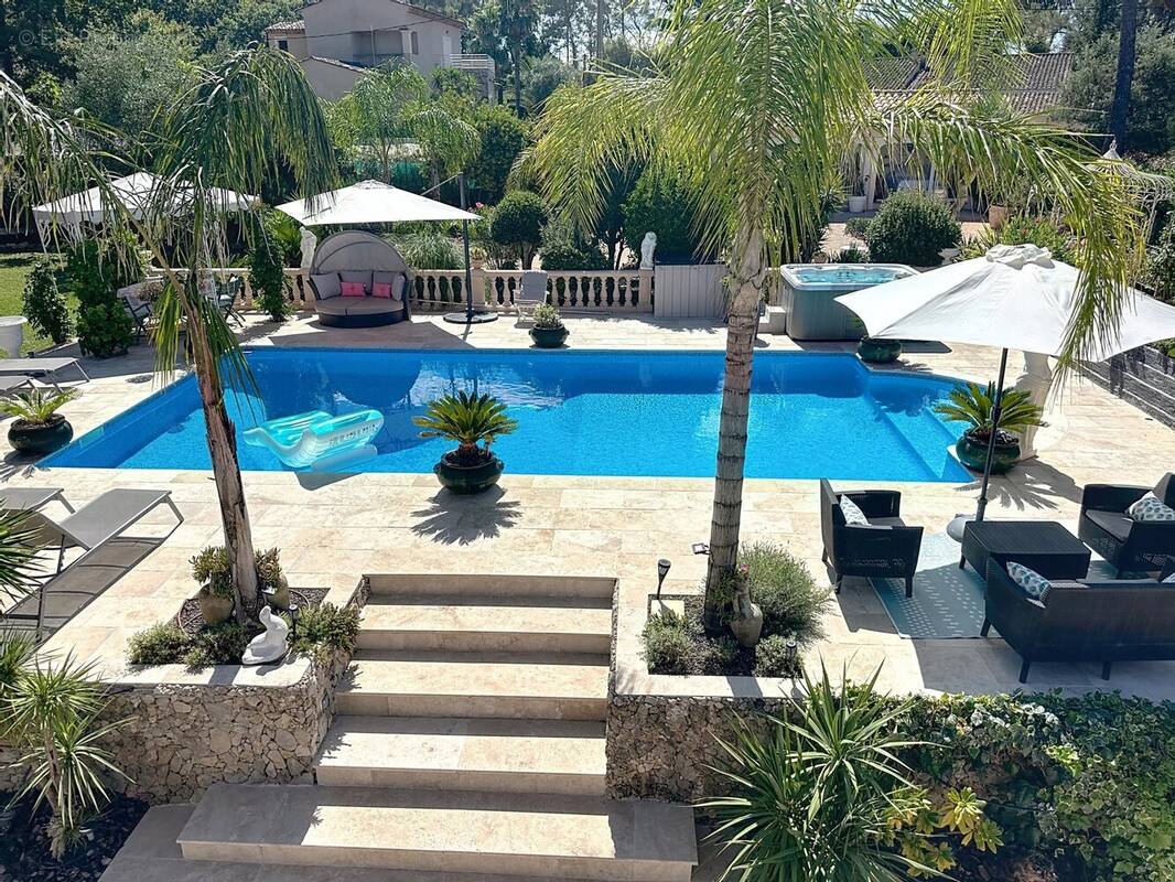 Maison à MOUANS-SARTOUX