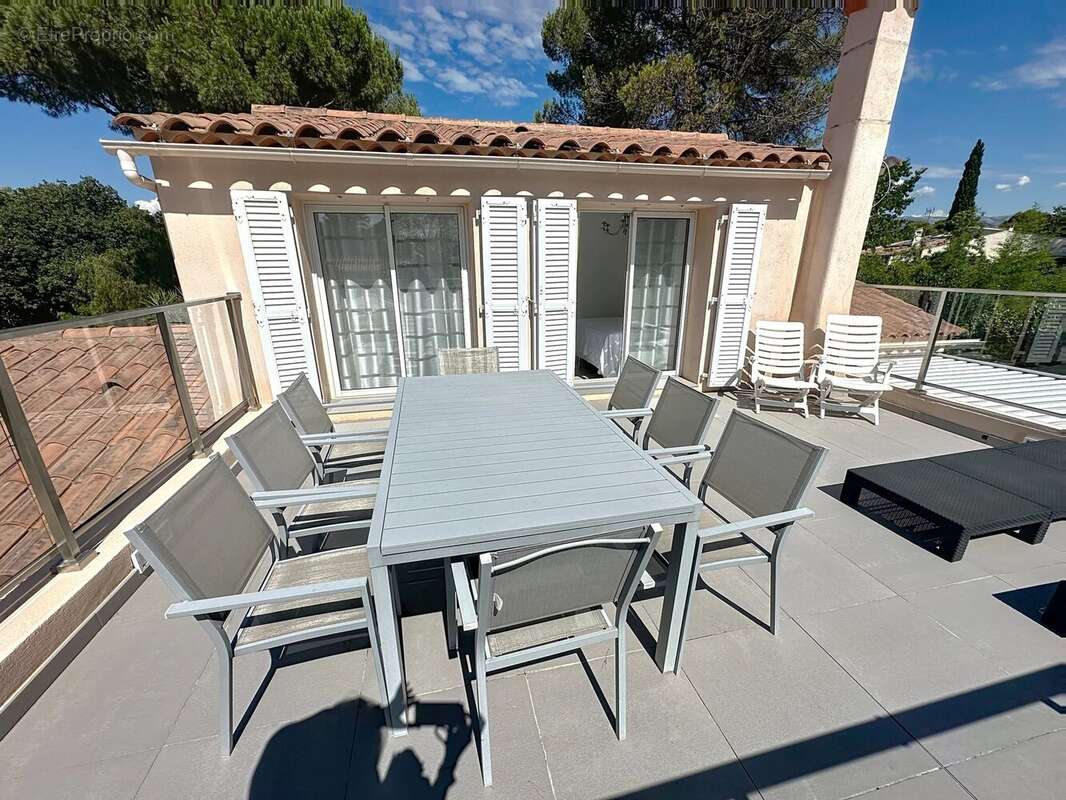 Maison à MOUANS-SARTOUX