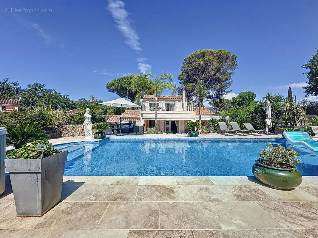 Maison à MOUANS-SARTOUX