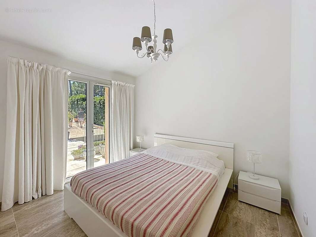 Maison à MOUANS-SARTOUX