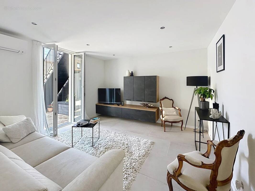 Appartement à LE CANNET