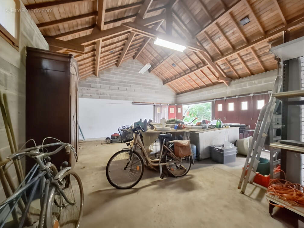 Maison à MONTREUIL-SUR-ILLE