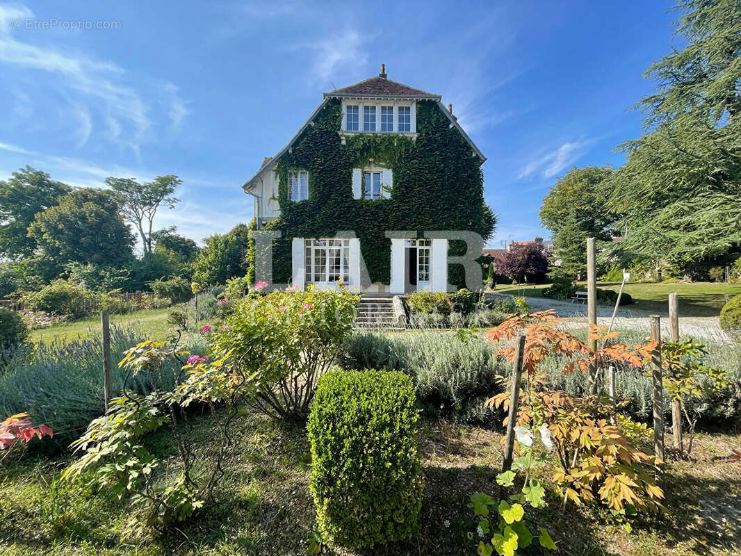 Maison à MORTAGNE-AU-PERCHE