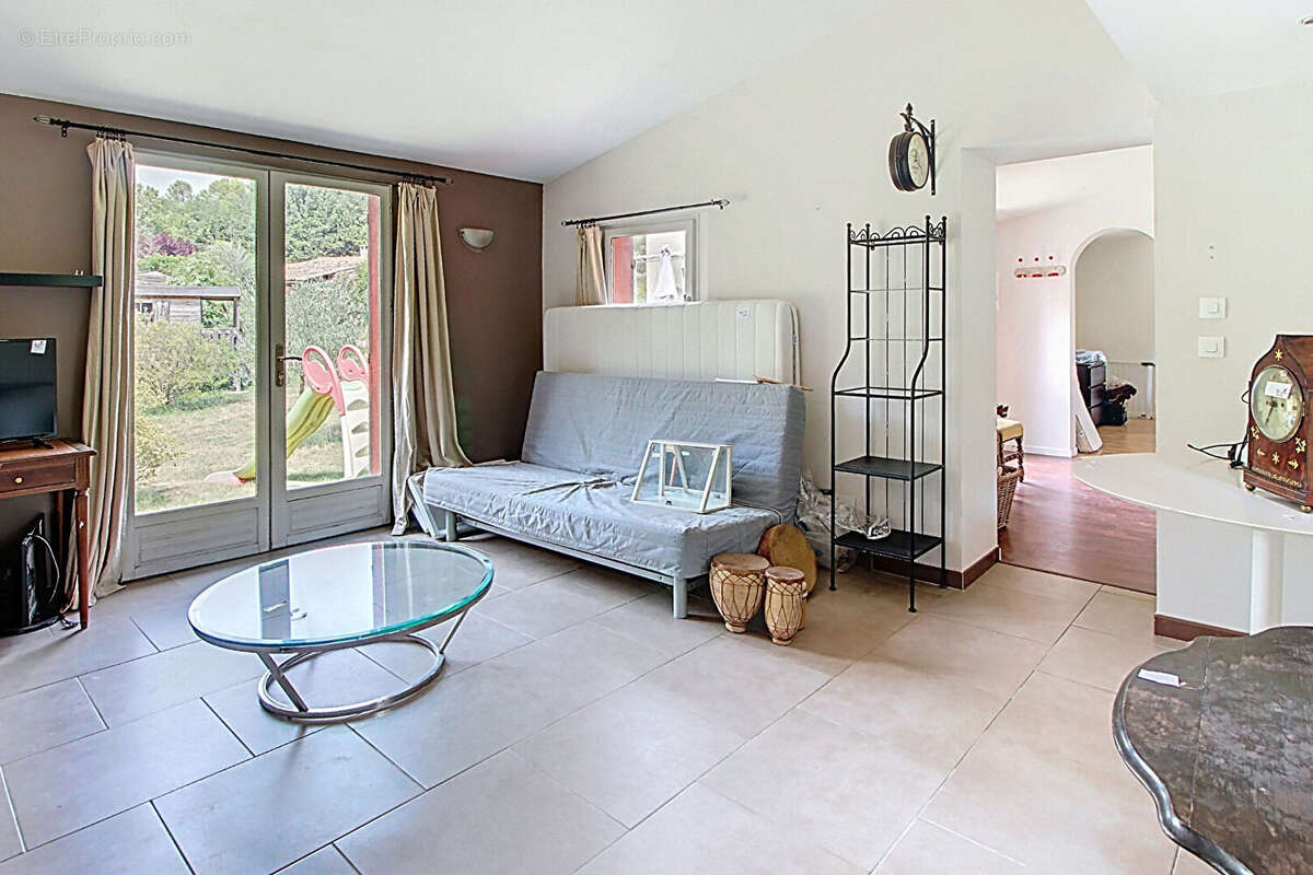 Maison à VILLECROZE