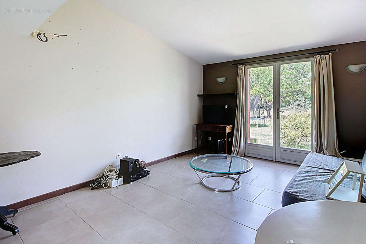 Maison à VILLECROZE