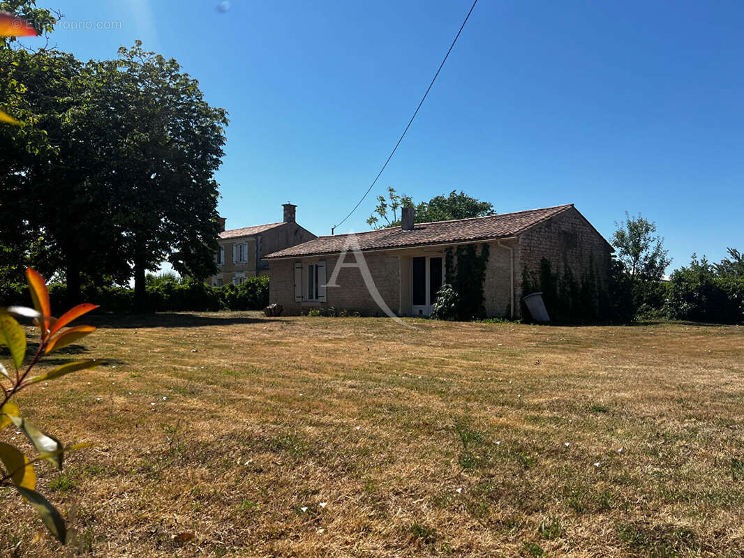 Maison à LA TAILLEE