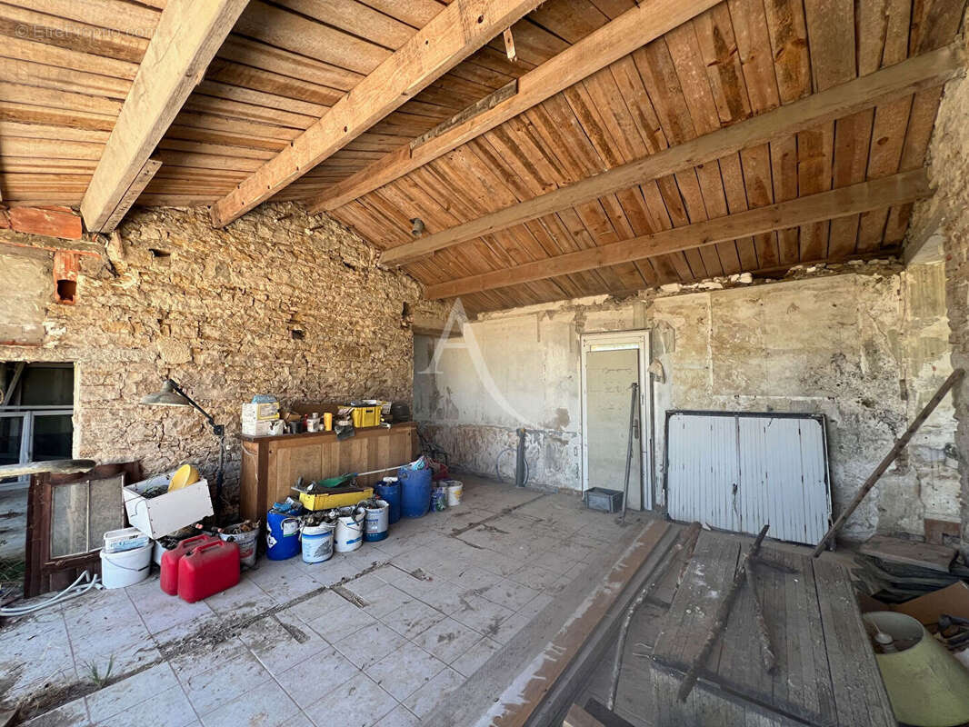 Terrain à TALMONT-SAINT-HILAIRE