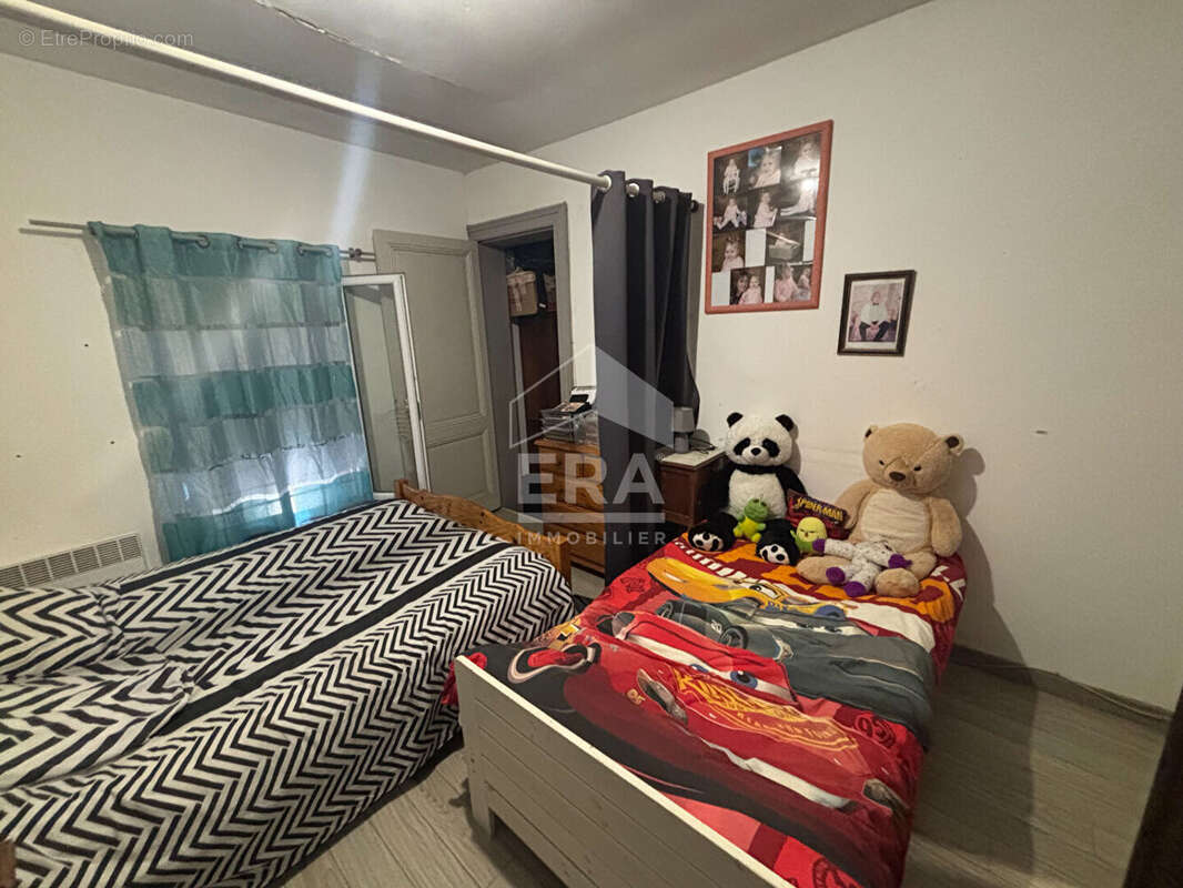 Maison à PRIGNAC-ET-MARCAMPS