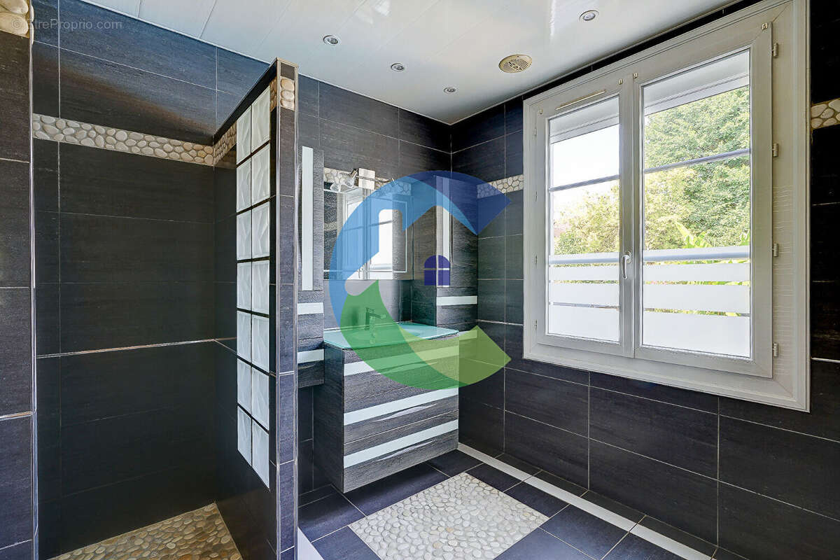 Maison à BALLAINVILLIERS