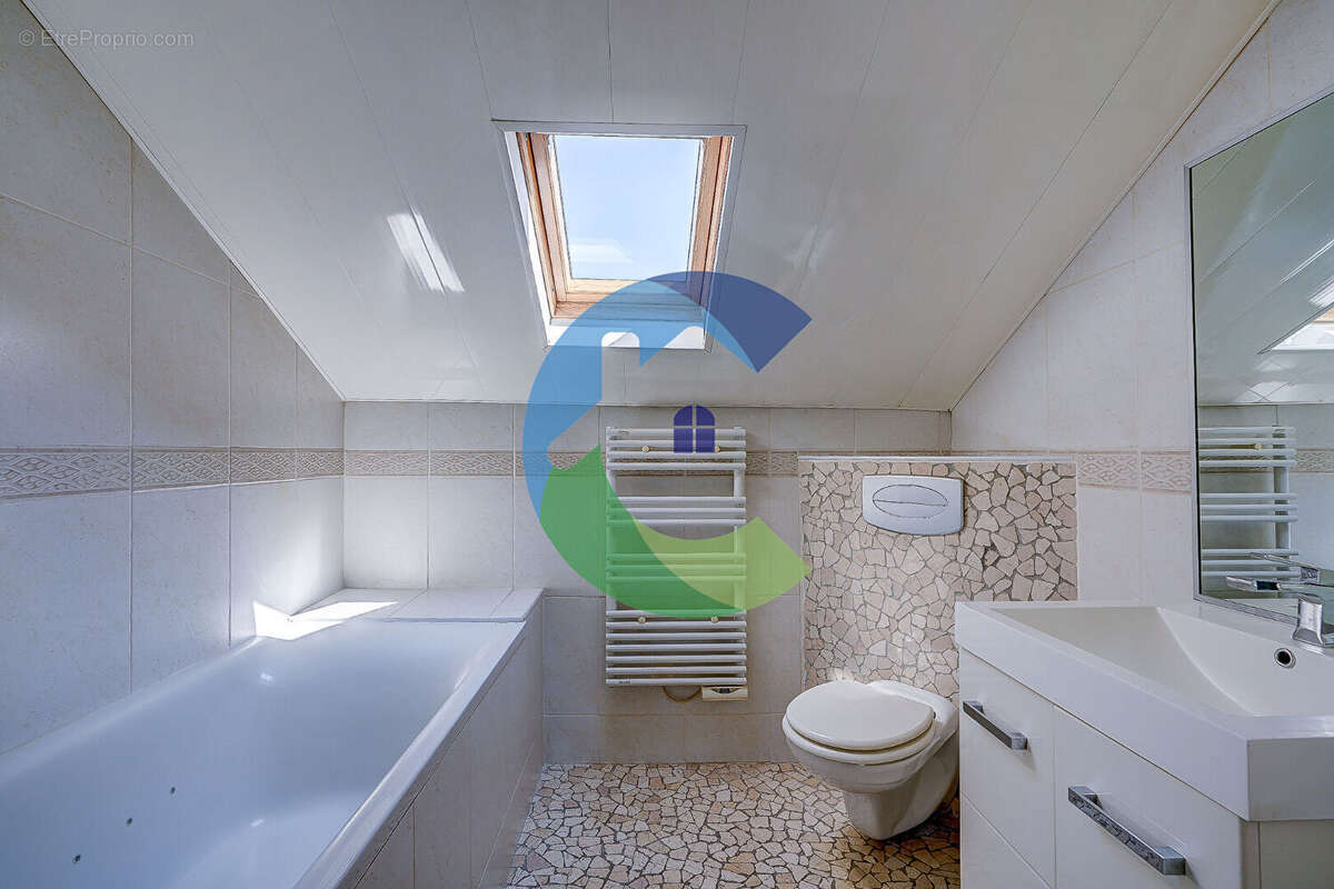 Maison à BALLAINVILLIERS