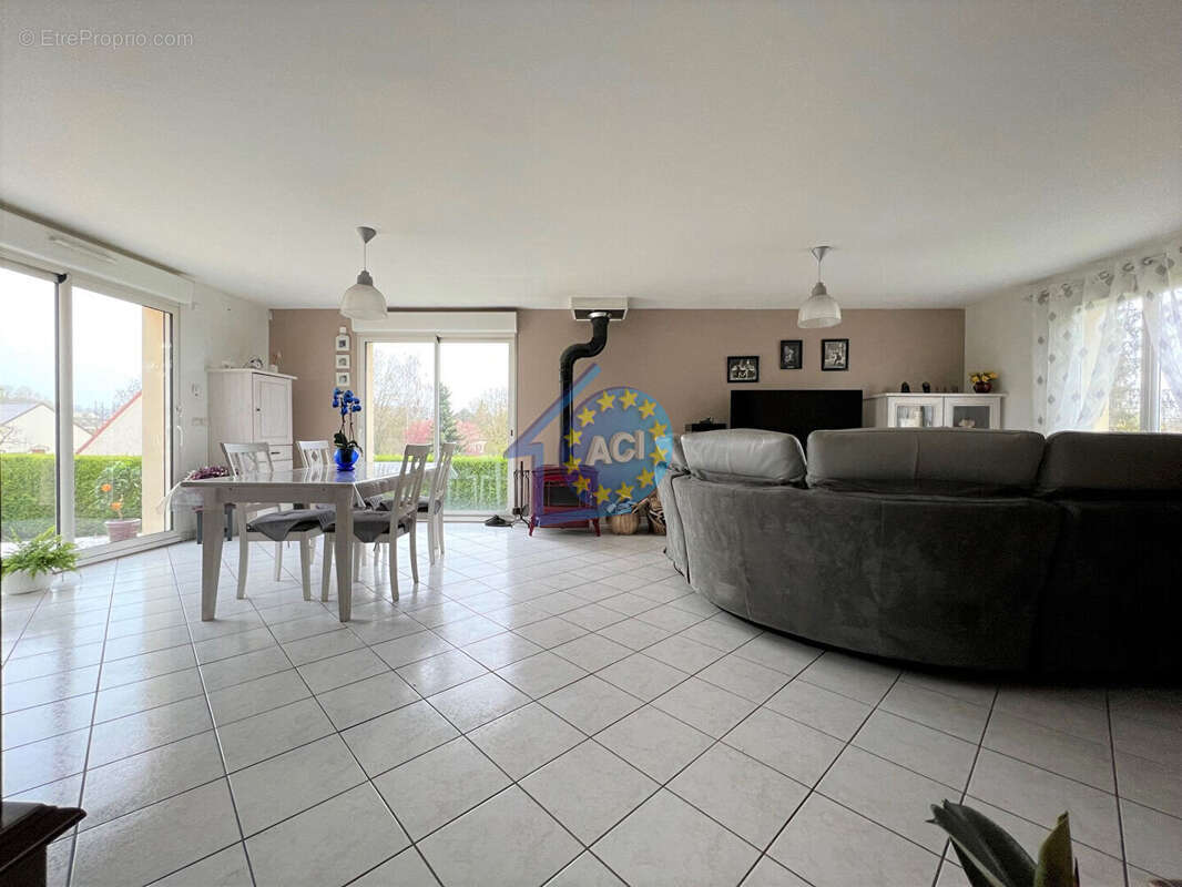 Maison à PERDREAUVILLE