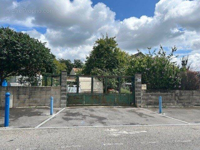 Terrain à BONNEUIL-EN-FRANCE