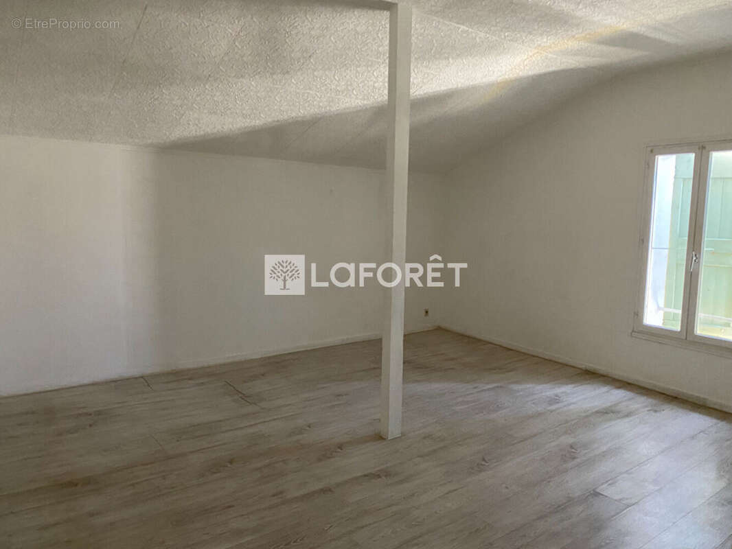 Appartement à TROUILLAS