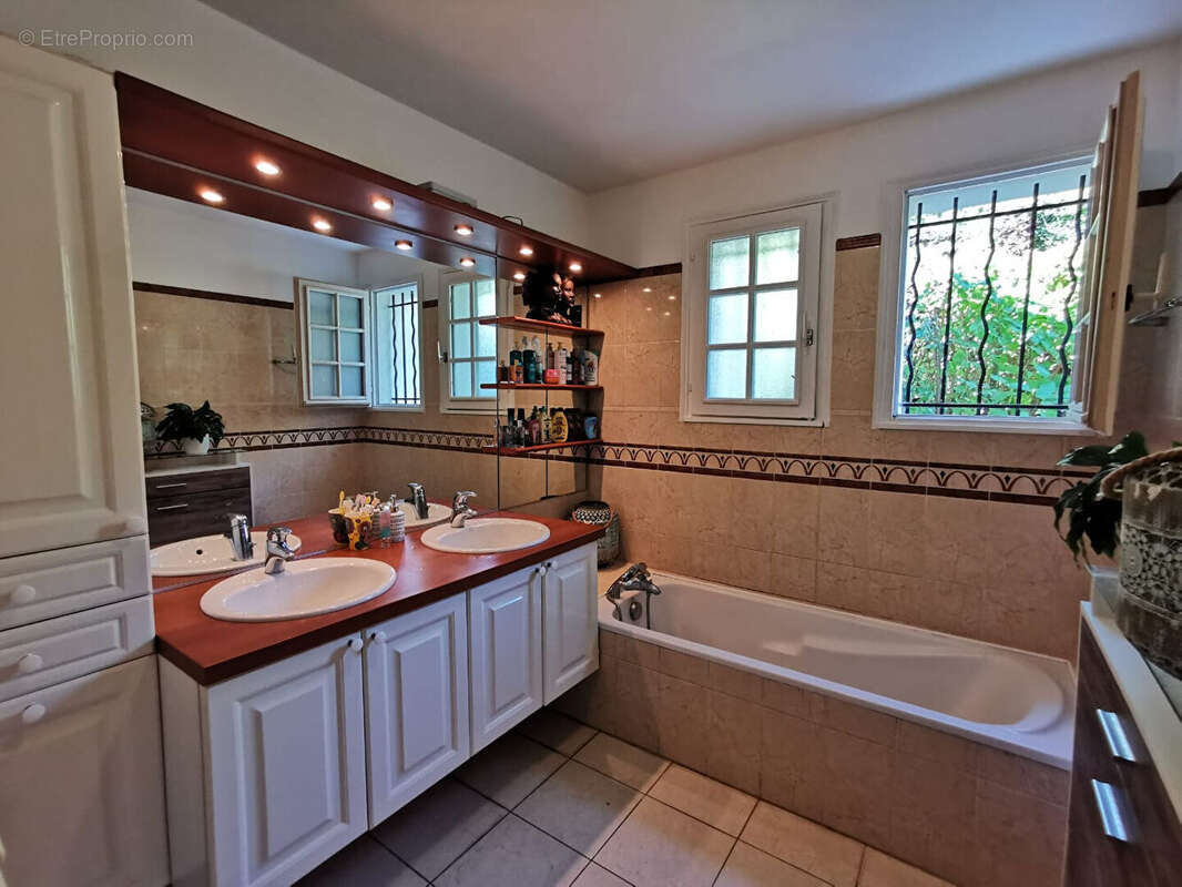 Maison à BAILLEAU-ARMENONVILLE