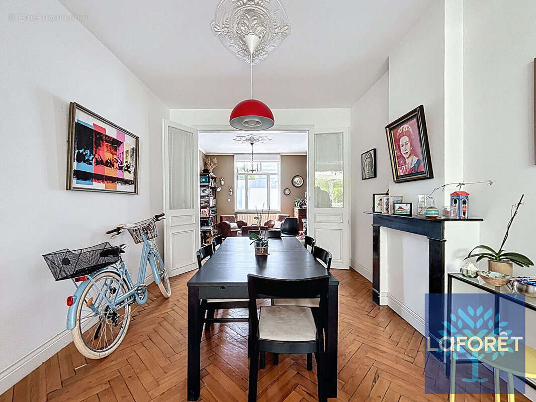 Maison à VALENCIENNES