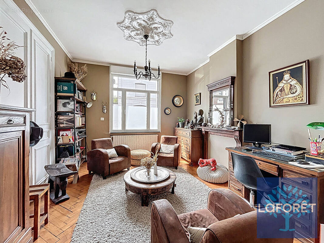 Maison à VALENCIENNES