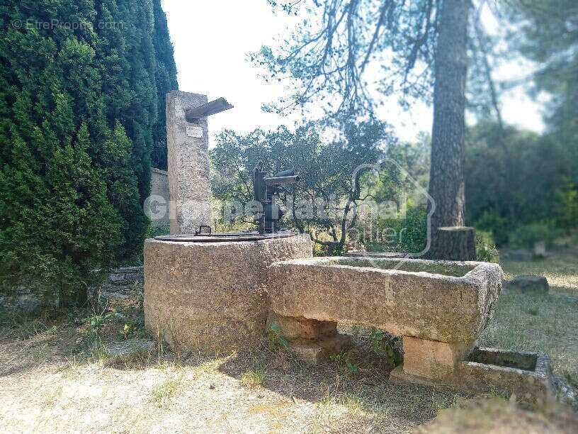 Maison à SAINT-ETIENNE-DU-GRES