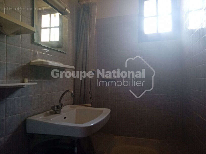 Maison à SAINT-ETIENNE-DU-GRES